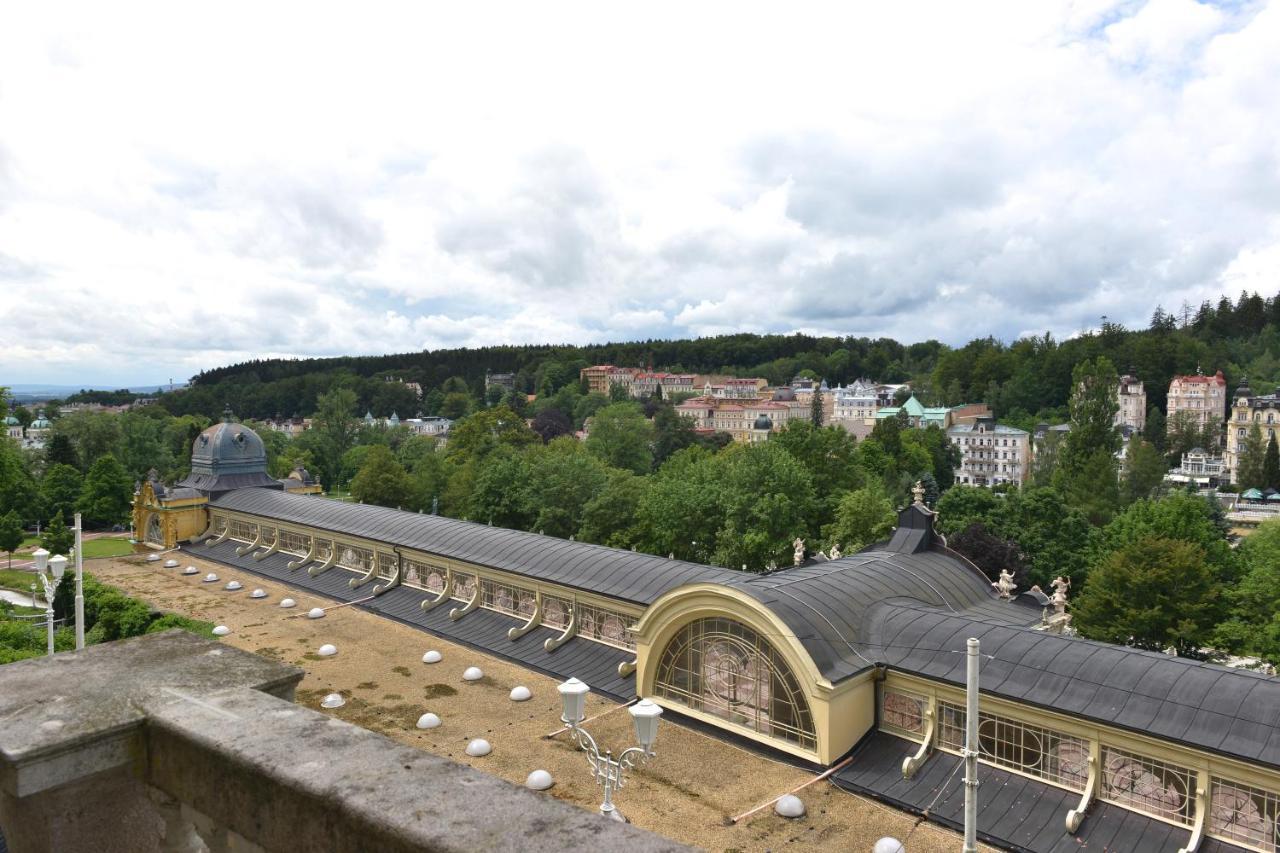 Kolonada Luxury 3 Bedroom Apartment Manes Marianske Lazne Exterior photo