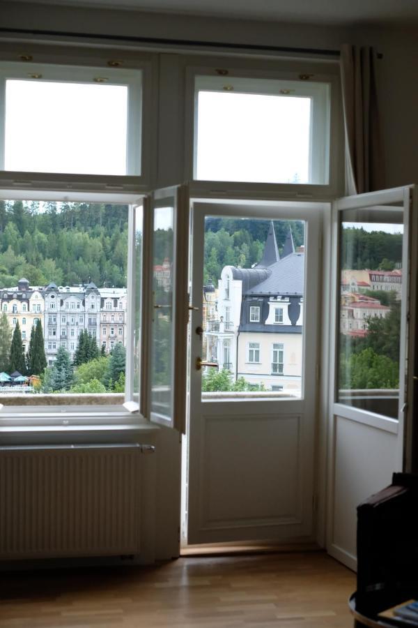 Kolonada Luxury 3 Bedroom Apartment Manes Marianske Lazne Exterior photo